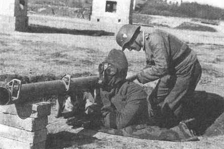 Иллюстрация к книге — &quot;Фаустники&quot; в бою [i_106.jpg]