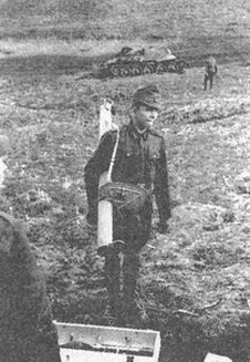 Иллюстрация к книге — &quot;Фаустники&quot; в бою [i_114.jpg]