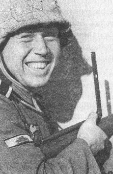 Иллюстрация к книге — &quot;Фаустники&quot; в бою [i_136.jpg]