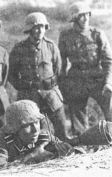 Иллюстрация к книге — &quot;Фаустники&quot; в бою [i_141.jpg]