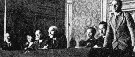 Иллюстрация к книге — Война кланов. "Черный фронт" против НСДАП [i_017.jpg]