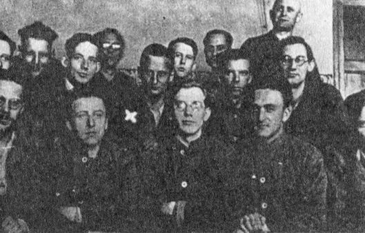 Иллюстрация к книге — Война кланов. "Черный фронт" против НСДАП [i_037.jpg]