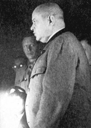 Иллюстрация к книге — Война кланов. "Черный фронт" против НСДАП [i_042.jpg]