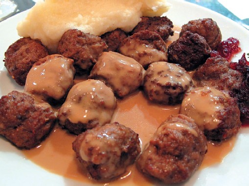 Иллюстрация к книге — 1000 лучших рецептов котлет, зраз, голубцов и другое рубленое мясо [i_003.jpg]