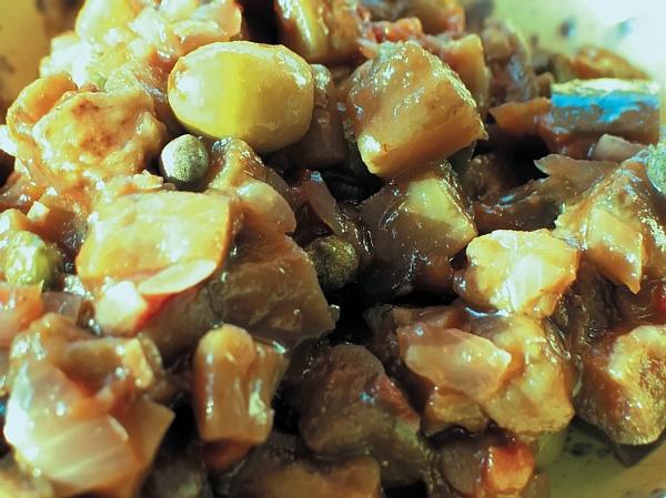 Иллюстрация к книге — Блюда в глиняных горшочках [i_004.jpg]