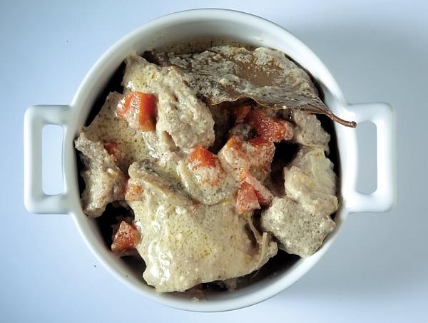 Иллюстрация к книге — Блюда в глиняных горшочках [i_010.jpg]