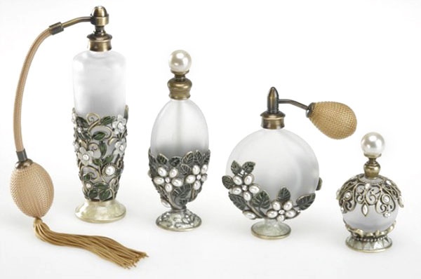 Иллюстрация к книге — 7 секретов парфюмера, или Как правильно выбрать духи [i_003.jpg]