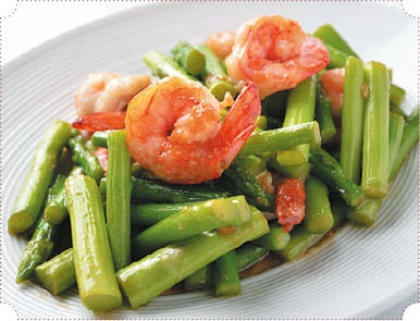 Иллюстрация к книге — Холодные и теплые салаты. Мясные, рыбные, овощные, корейские, постные + 50 салатных заправок [i_048.jpg]