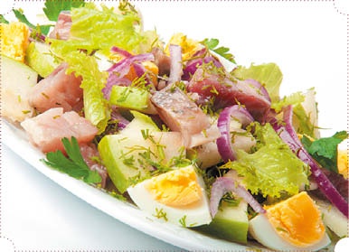 Иллюстрация к книге — Холодные и теплые салаты. Мясные, рыбные, овощные, корейские, постные + 50 салатных заправок [i_056.jpg]