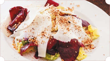 Иллюстрация к книге — Холодные и теплые салаты. Мясные, рыбные, овощные, корейские, постные + 50 салатных заправок [i_081.jpg]