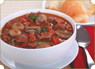 Иллюстрация к книге — Аппетитное жаркое, гуляш, кулеш, солянки, плов, рагу и другие блюда в горшочках [i_004.jpg]