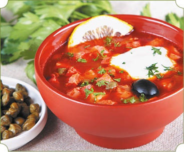 Иллюстрация к книге — Аппетитное жаркое, гуляш, кулеш, солянки, плов, рагу и другие блюда в горшочках [i_005.jpg]