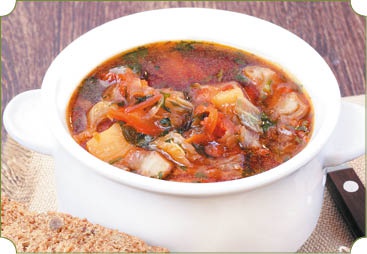 Иллюстрация к книге — Аппетитное жаркое, гуляш, кулеш, солянки, плов, рагу и другие блюда в горшочках [i_017.jpg]