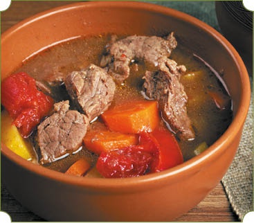 Иллюстрация к книге — Аппетитное жаркое, гуляш, кулеш, солянки, плов, рагу и другие блюда в горшочках [i_023.jpg]