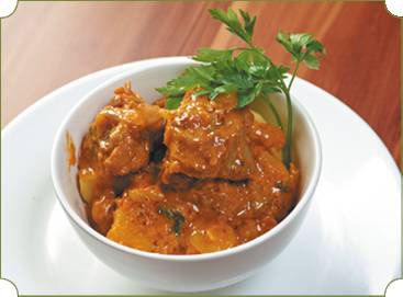 Иллюстрация к книге — Аппетитное жаркое, гуляш, кулеш, солянки, плов, рагу и другие блюда в горшочках [i_027.jpg]