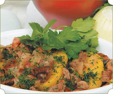 Иллюстрация к книге — Аппетитное жаркое, гуляш, кулеш, солянки, плов, рагу и другие блюда в горшочках [i_032.jpg]