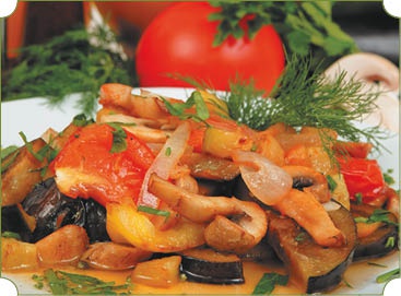 Иллюстрация к книге — Аппетитное жаркое, гуляш, кулеш, солянки, плов, рагу и другие блюда в горшочках [i_078.jpg]