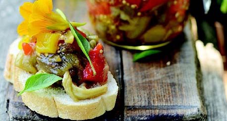 Иллюстрация к книге — Овощная икра и лечо. Готовим, как профессионалы! [i_005.jpg]