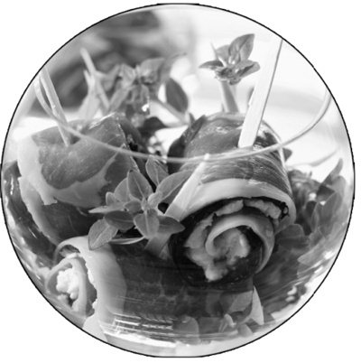 Иллюстрация к книге — Праздничные блюда для семейных торжеств [i_001.jpg]