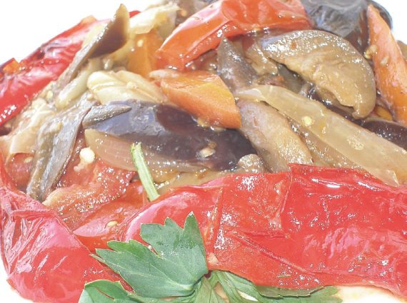 Иллюстрация к книге — Рагу и запеканки [i_004.jpg]