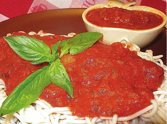 Иллюстрация к книге — Кулинарные фантазии. Спагетти, макароны, фетучини... паста [i_009.jpg]