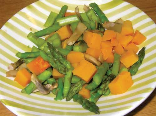 Иллюстрация к книге — Блюда из скороварки [i_015.jpg]