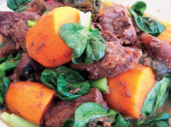 Иллюстрация к книге — Блюда из казана [i_011.jpg]