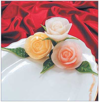 Иллюстрация к книге — Секреты украшения блюд праздничного стола [Autogen_eBook_id19.jpg]