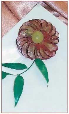 Иллюстрация к книге — Секреты украшения блюд праздничного стола [Autogen_eBook_id190.jpg]