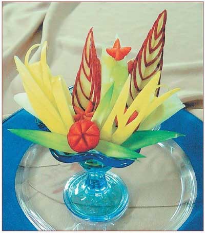 Иллюстрация к книге — Секреты украшения блюд праздничного стола [Autogen_eBook_id208.jpg]