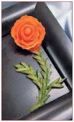 Иллюстрация к книге — Секреты украшения блюд праздничного стола [Autogen_eBook_id49.jpg]