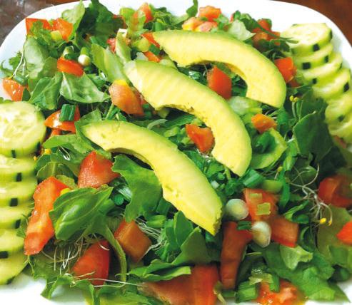 Иллюстрация к книге — Голодная девушка. 300 и ниже 300. Завтраки, обеды и ужины [Autogen_eBook_id2.jpg]