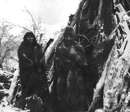 Иллюстрация к книге — Архипелаг блуждающих огней [i_042.jpg]