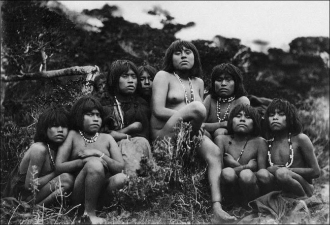 Иллюстрация к книге — Архипелаг блуждающих огней [i_045.jpg]