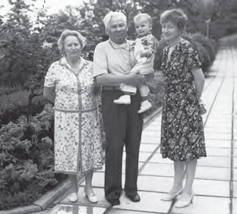 Иллюстрация к книге — Мои Великие старухи [i_038.jpg]