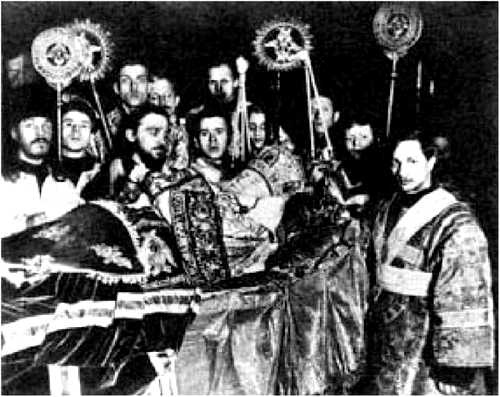 Иллюстрация к книге — Мистика московских кладбищ [i_043.jpg]