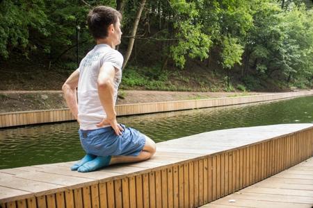 Иллюстрация к книге — Идеальная осанка [i_028.jpg]