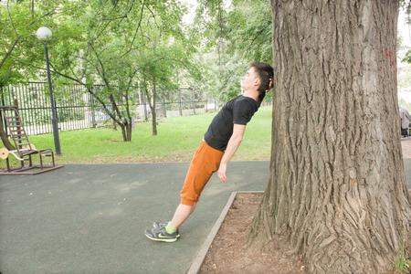 Иллюстрация к книге — Идеальная осанка [i_101.jpg]