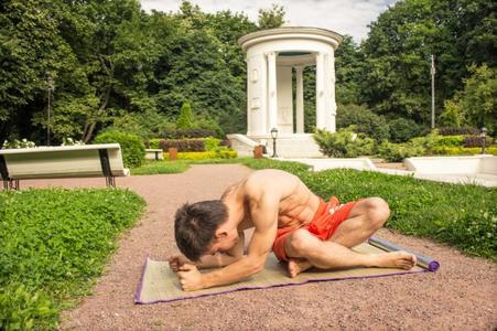 Иллюстрация к книге — Идеальная осанка [i_136.jpg]