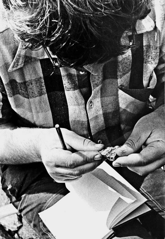 Иллюстрация к книге — Кристалл в прозрачной оправе [i_014.jpg]