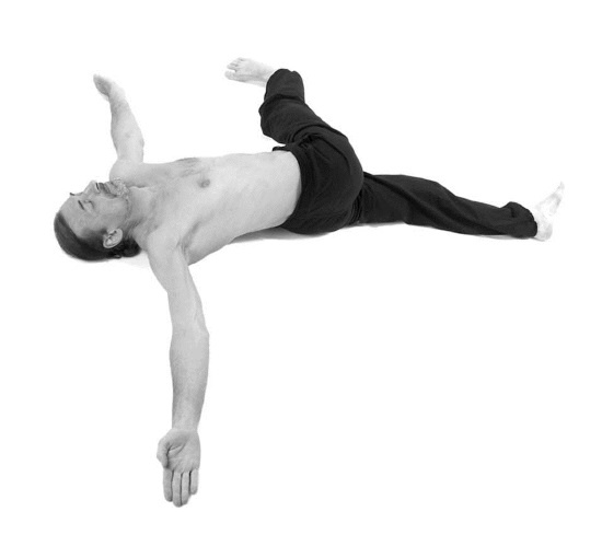 Иллюстрация к книге — Йога за 10 минут. Упражнения, которые вернут бодрость, омолодят тело, предотвратят болезни! [i_015.jpg]