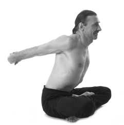 Иллюстрация к книге — Йога за 10 минут. Упражнения, которые вернут бодрость, омолодят тело, предотвратят болезни! [i_106.jpg]