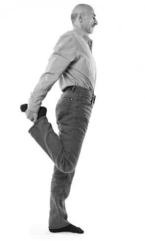 Иллюстрация к книге — Йога за 10 минут. Упражнения, которые вернут бодрость, омолодят тело, предотвратят болезни! [i_244.jpg]