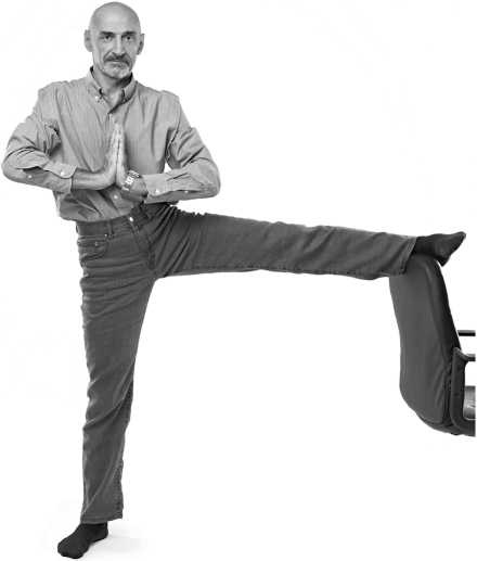 Иллюстрация к книге — Йога за 10 минут. Упражнения, которые вернут бодрость, омолодят тело, предотвратят болезни! [i_246.jpg]