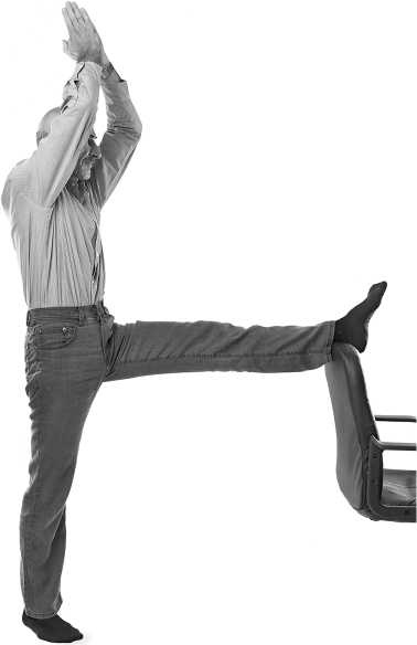 Иллюстрация к книге — Йога за 10 минут. Упражнения, которые вернут бодрость, омолодят тело, предотвратят болезни! [i_247.jpg]