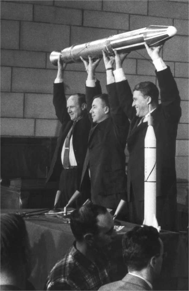 Иллюстрация к книге — Последний космический шанс [i_020.jpg]