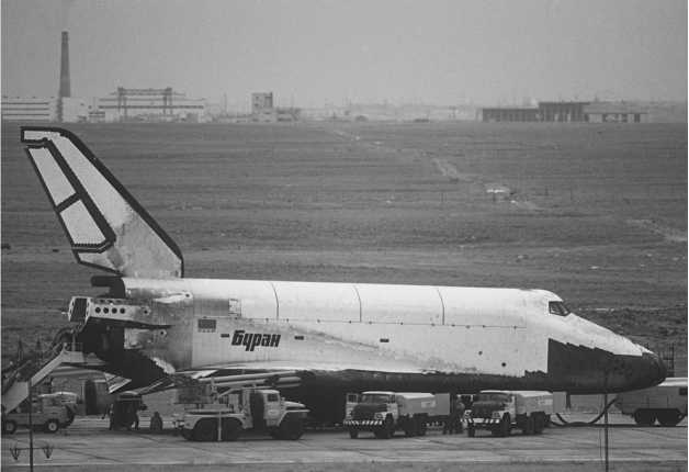 Иллюстрация к книге — Последний космический шанс [i_036.jpg]