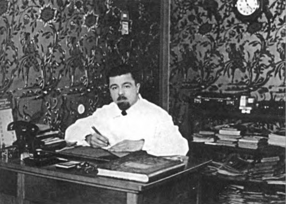 Иллюстрация к книге — Жизнь по "легенде" [i_009.jpg]