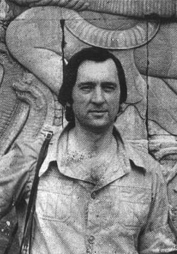 Иллюстрация к книге — Человек с яйцом. Жизнь и мнения Александра Проханова [i_059.jpg]