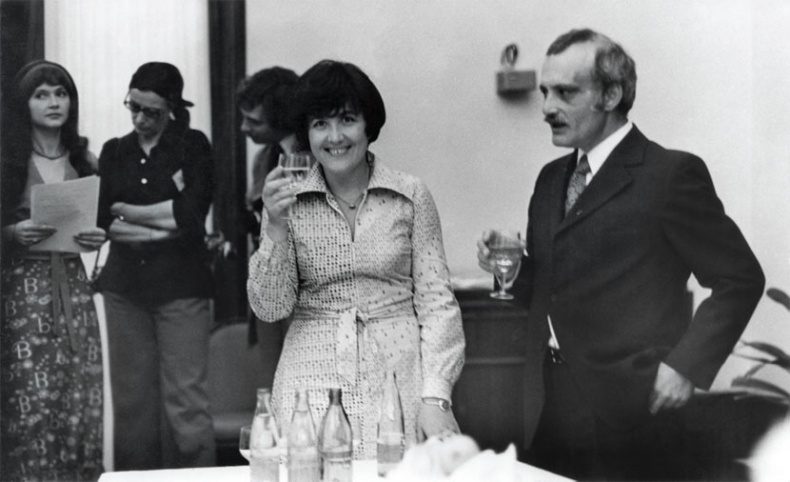 Иллюстрация к книге — Почем килограмм славы (сборник) [_1.jpg]